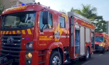 Colheitadeira é destruída por incêndio no interior de Marechal Cândido Rondon