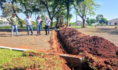 Praça Willy Barth recebe melhorias e serviços de manutenção em Planalto do Oeste