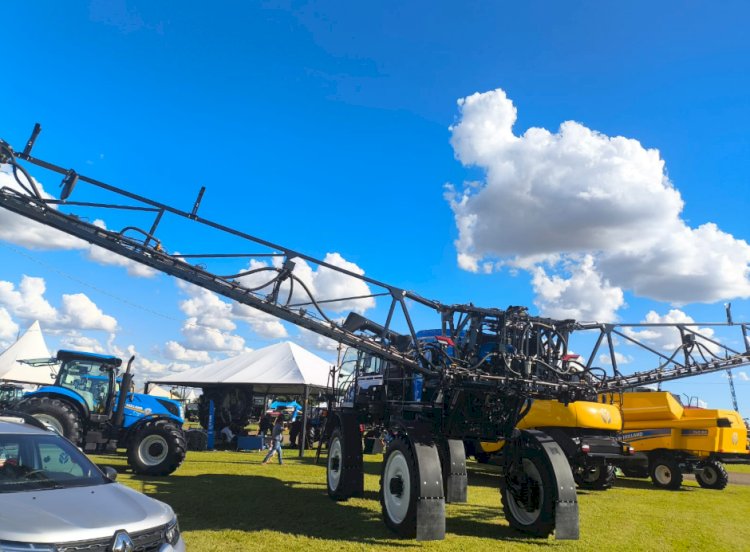Equagril New Holland destaca tecnologia de ponta no segundo dia do Agroshow Copagril 2026