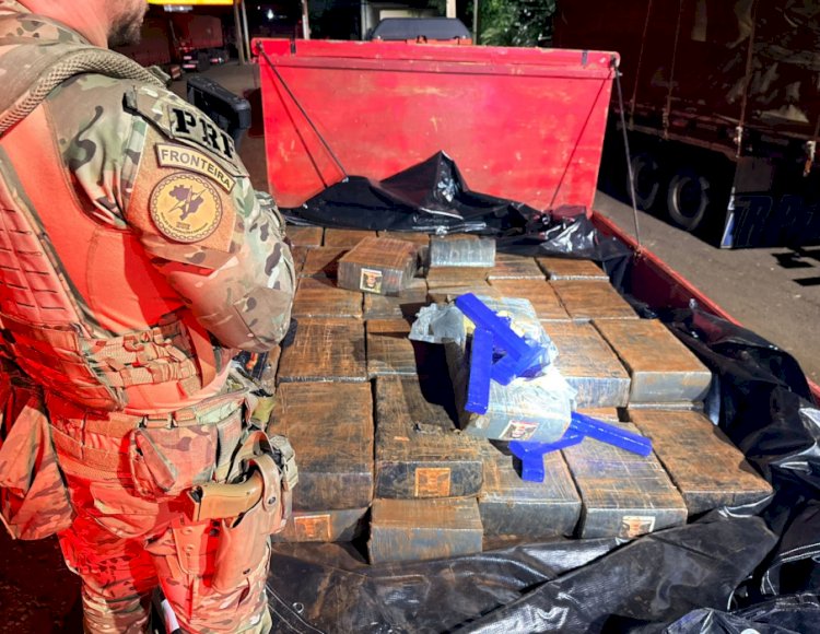PRF apreende caminhão com mais de uma tonelada de maconha na região