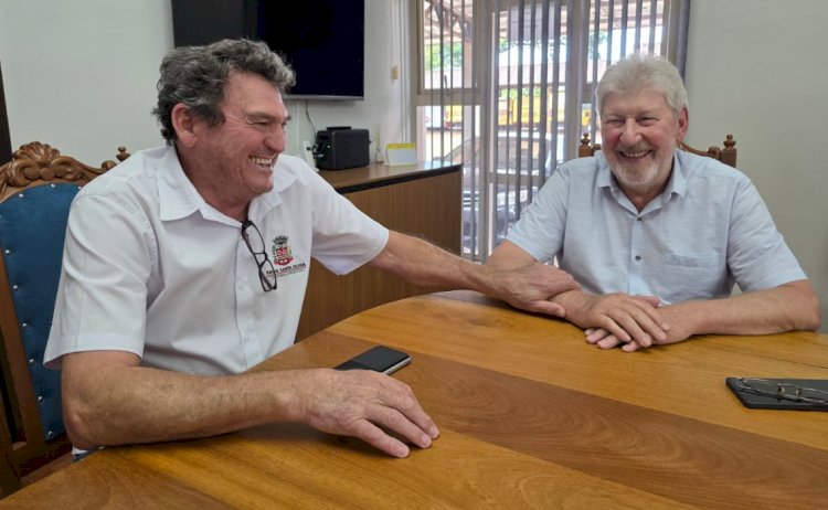 Prefeito Lari Hitz reassume comando da Prefeitura de Nova Santa Rosa após período de férias