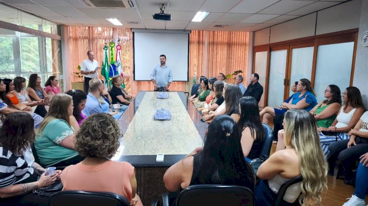 Diretores da rede municipal de ensino tomam posse para o biênio 2026–2027 em Marechal Cândido Rondon