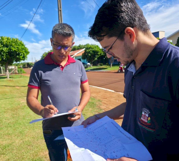 Prefeitura acompanha situação de cratera formada após chuva intensa e obra de saneamento