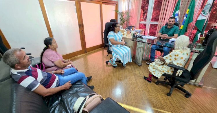 Prefeito Adriano Backes recebe moradora que completará 113 anos em Marechal Rondon