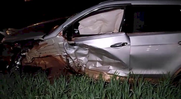 Acidente na PR-491 envolve dois carros e deixa motoristas feridos  proximo a Nova Santa Rosa