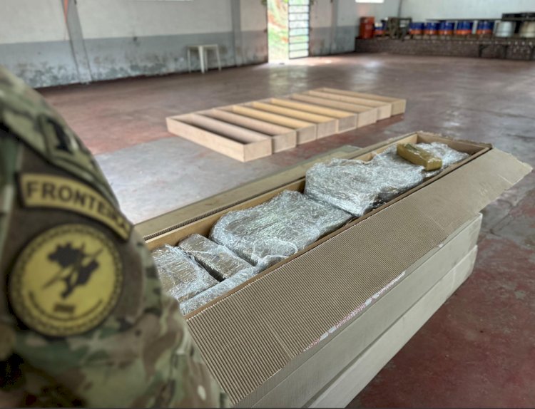 PRF localiza depósito e apreende 351 kg de maconha  na região