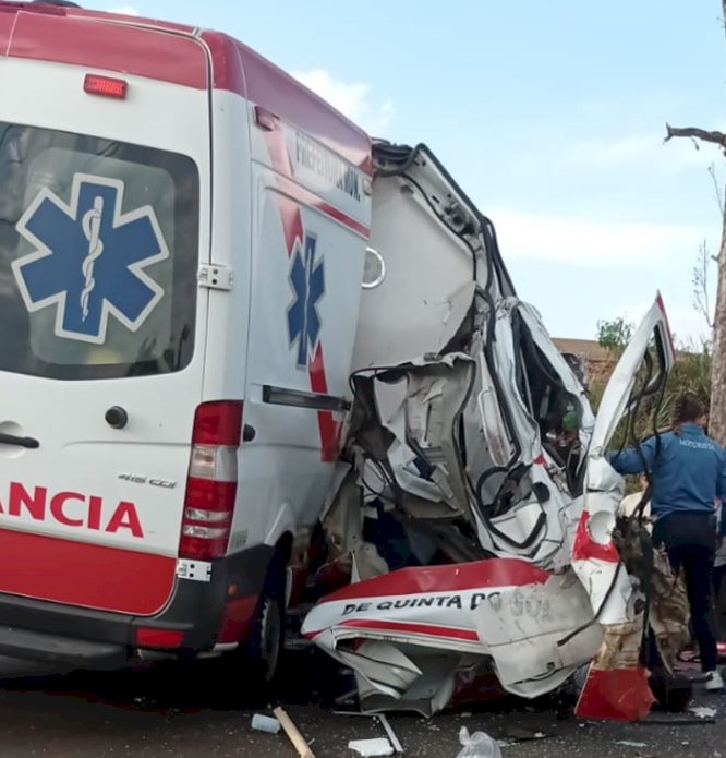 Grave acidente na PR-082 deixa duas vítimas fatais e uma criança em estado gravíssimo