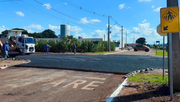 Prefeitura de Nova Santa Rosa inicia implantação de redutores de velocidade  na sede municipal