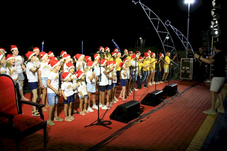 Noite de Luz transforma Lago Municipal em cenário mágico e emociona público em Nova Santa Rosa